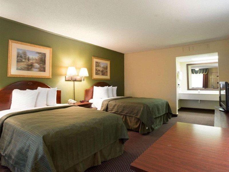 קולומביה Rodeway Inn Harbison Area מראה חיצוני תמונה