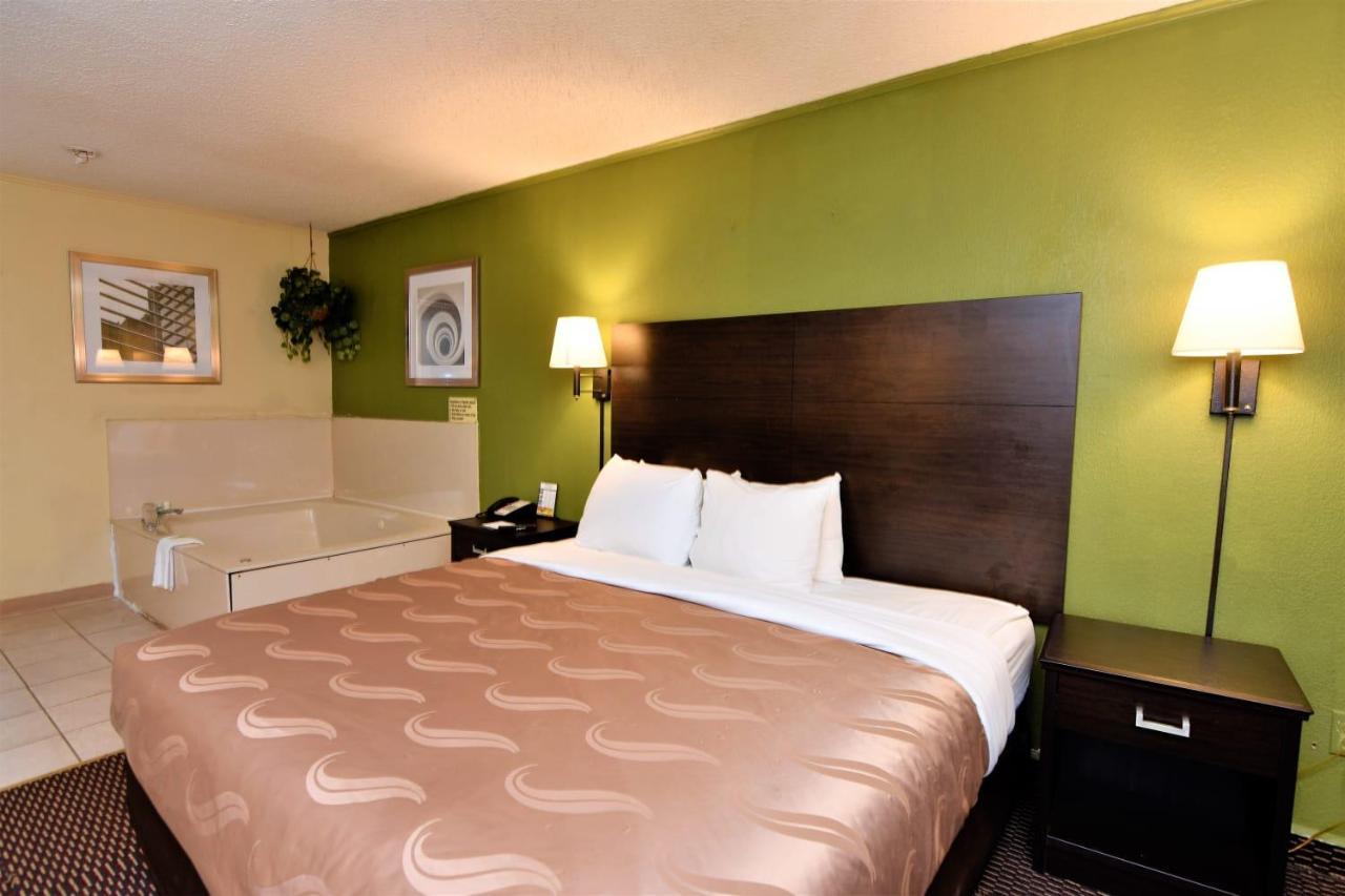 קולומביה Rodeway Inn Harbison Area מראה חיצוני תמונה