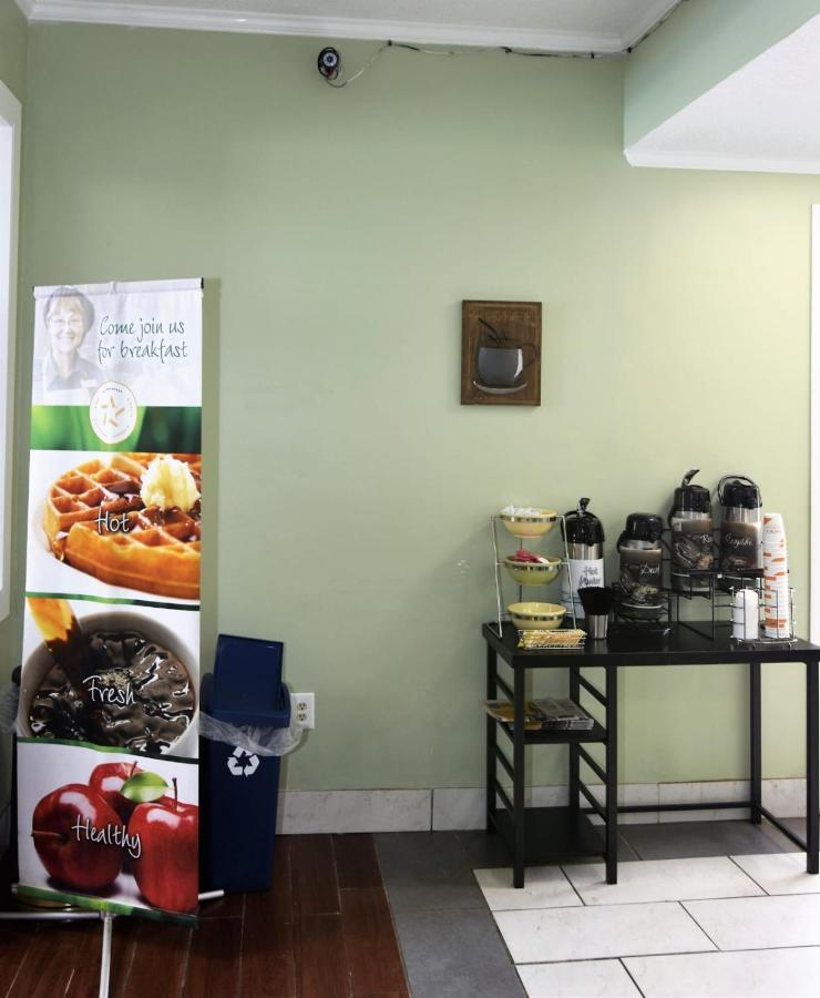 קולומביה Rodeway Inn Harbison Area מראה חיצוני תמונה