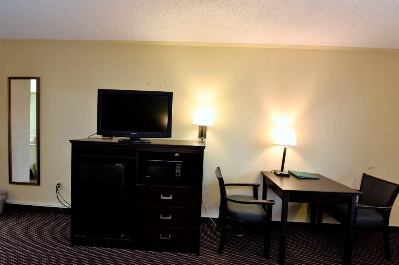 קולומביה Rodeway Inn Harbison Area מראה חיצוני תמונה