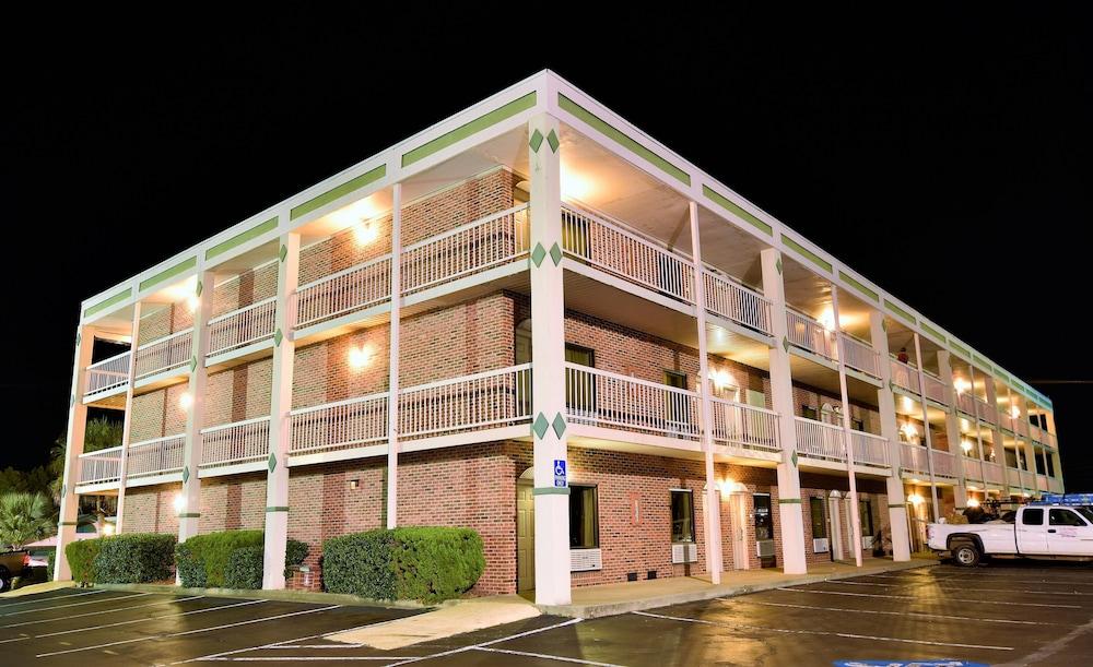 קולומביה Rodeway Inn Harbison Area מראה חיצוני תמונה