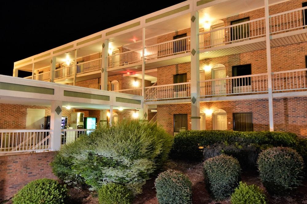 קולומביה Rodeway Inn Harbison Area מראה חיצוני תמונה