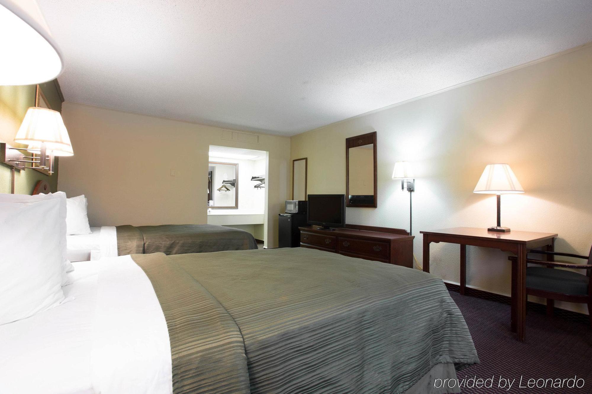 קולומביה Rodeway Inn Harbison Area מראה חיצוני תמונה