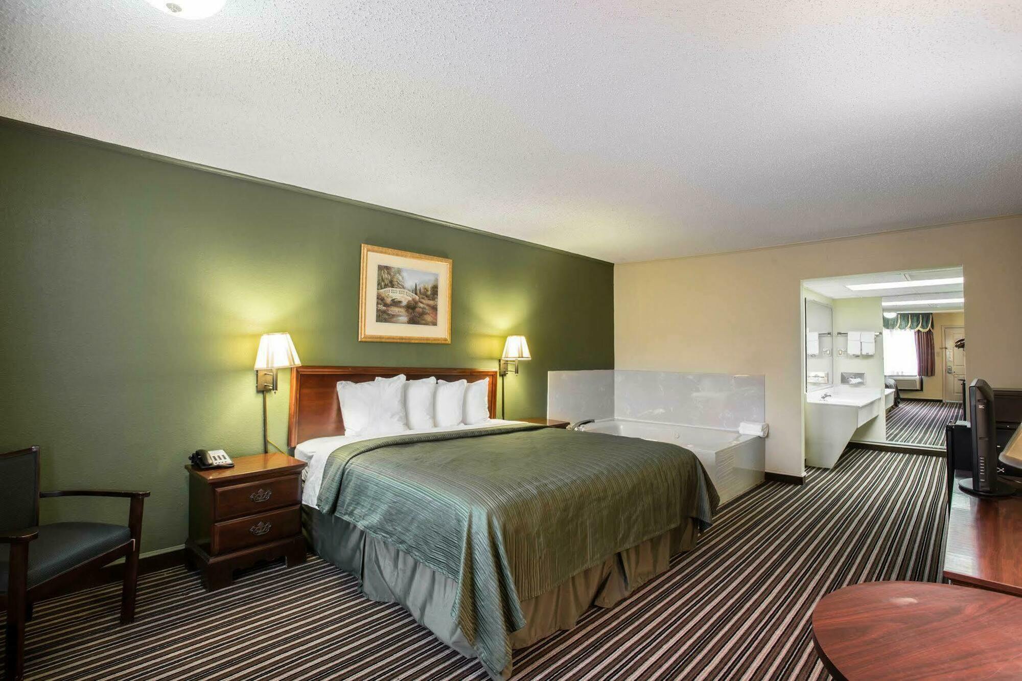 קולומביה Rodeway Inn Harbison Area מראה חיצוני תמונה